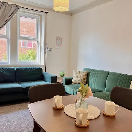 Spacious One Bedroom Apartment Next To Winter Gardens With Free On-Site Parking, Blackpool Esterno foto