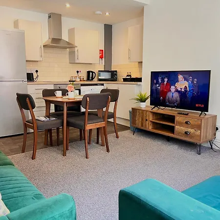 Spacious One Bedroom Apartment Next To Winter Gardens With Free On-Site Parking, Blackpool Esterno foto